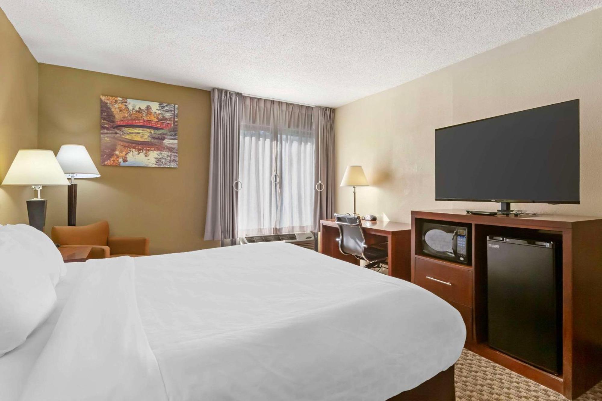 Clarion Pointe Research Triangle Park Durham Hotel Kültér fotó
