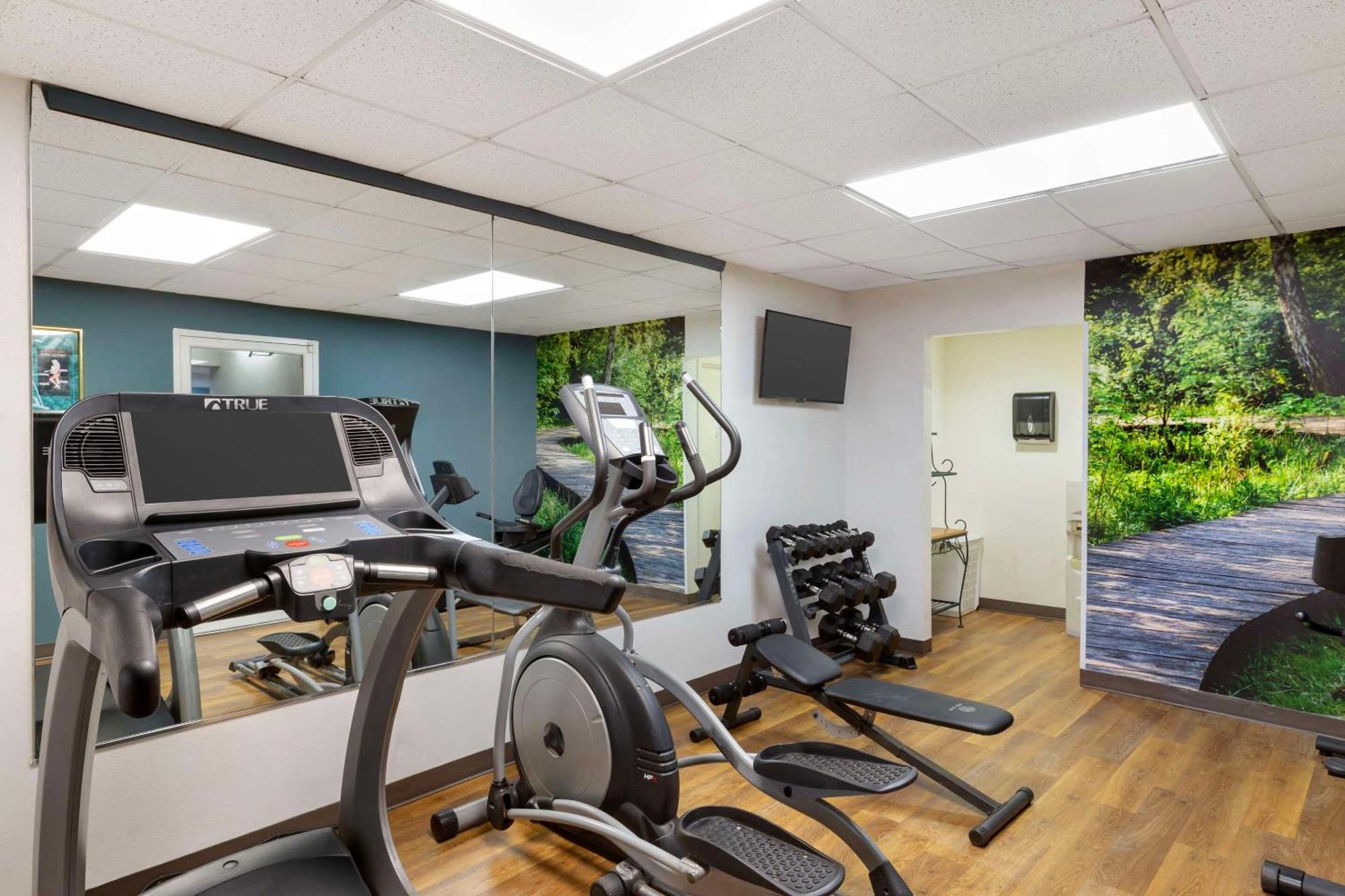 Clarion Pointe Research Triangle Park Durham Hotel Kültér fotó