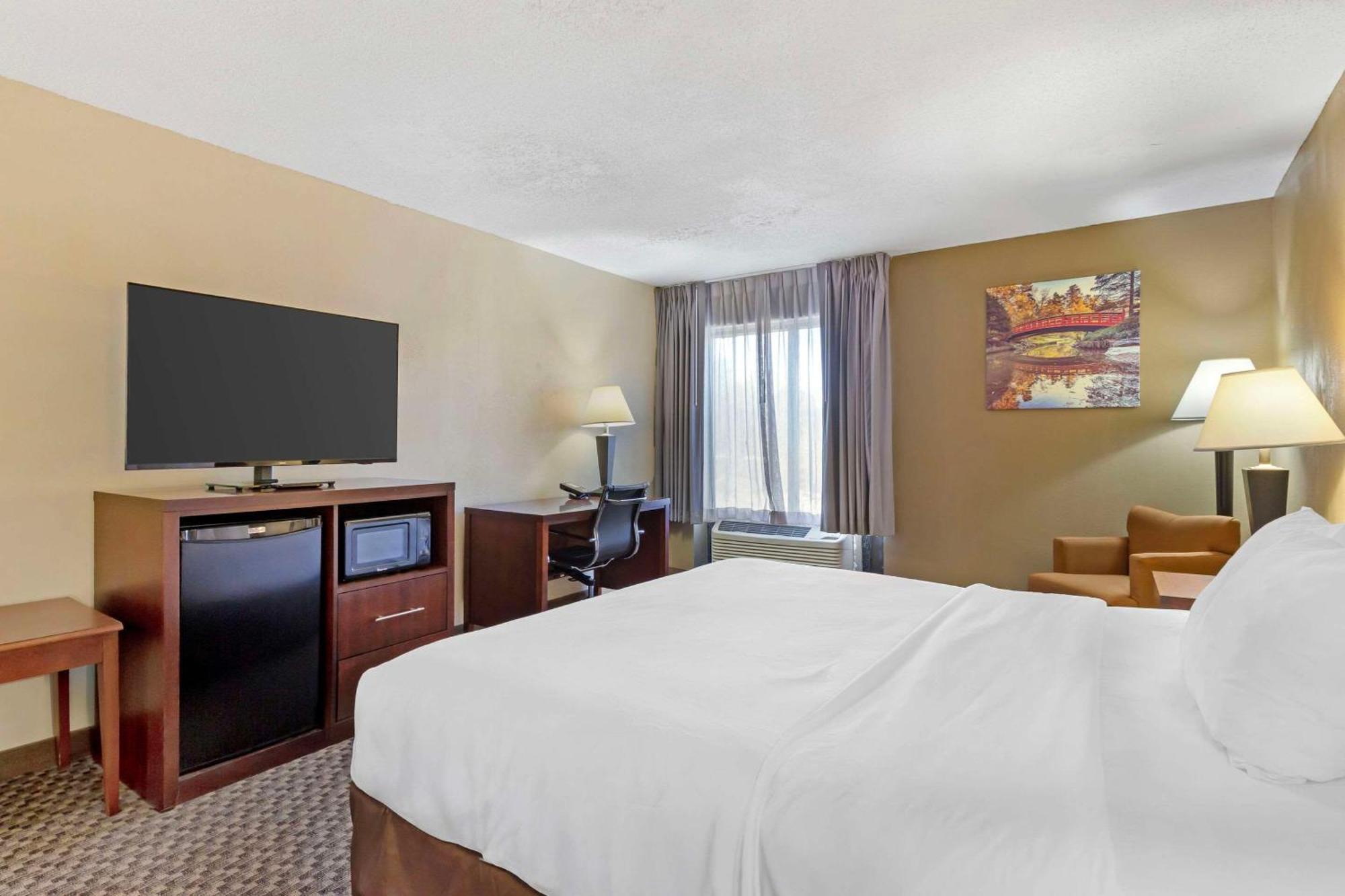 Clarion Pointe Research Triangle Park Durham Hotel Kültér fotó